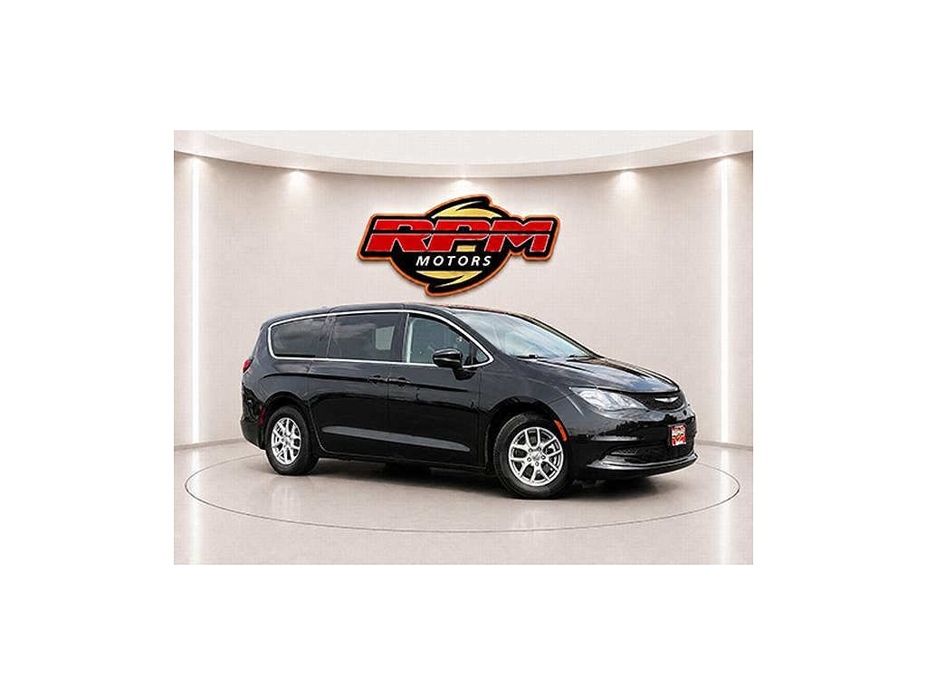 2023 Chrysler Voyager LX Fleet