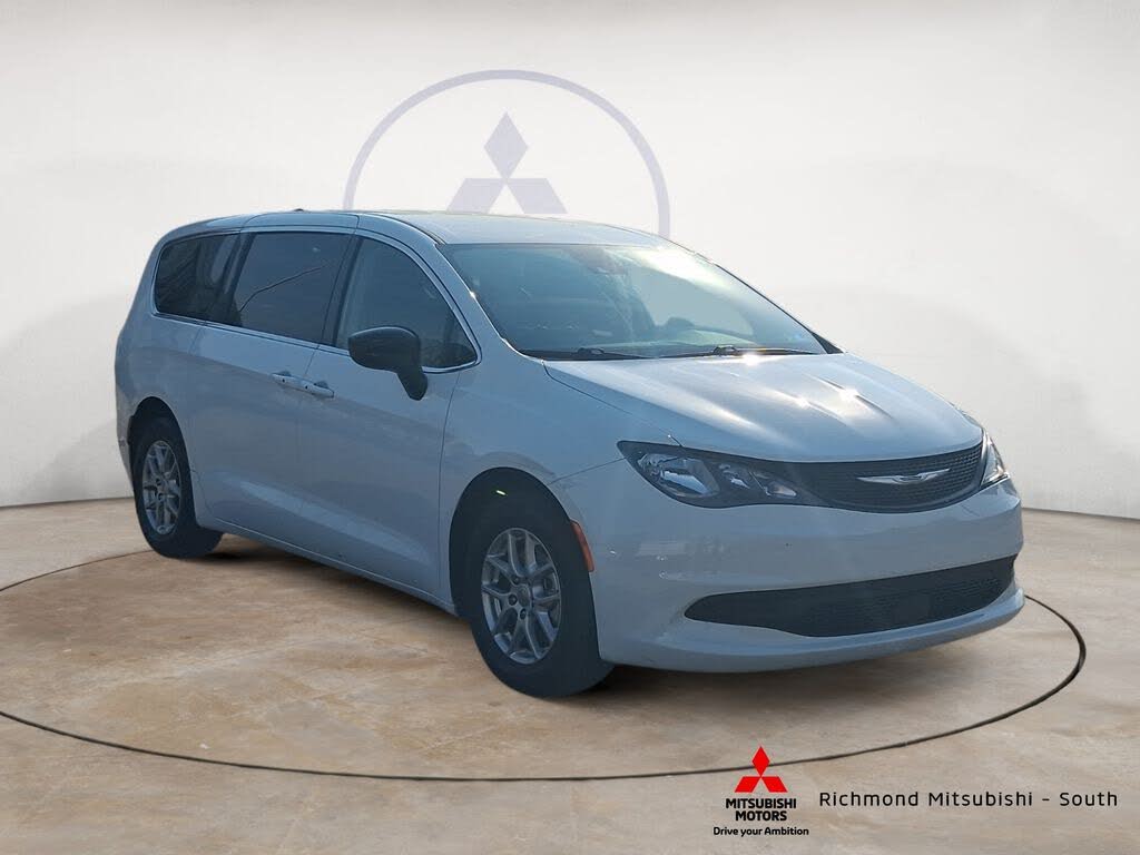 2024 Chrysler Voyager LX Fleet