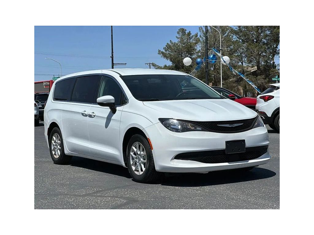 2022 Chrysler Voyager LX Fleet
