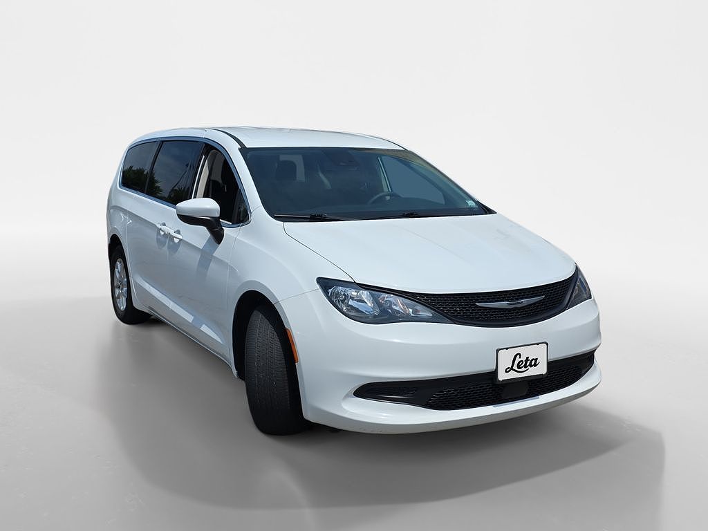 2023 Chrysler Voyager LX Fleet
