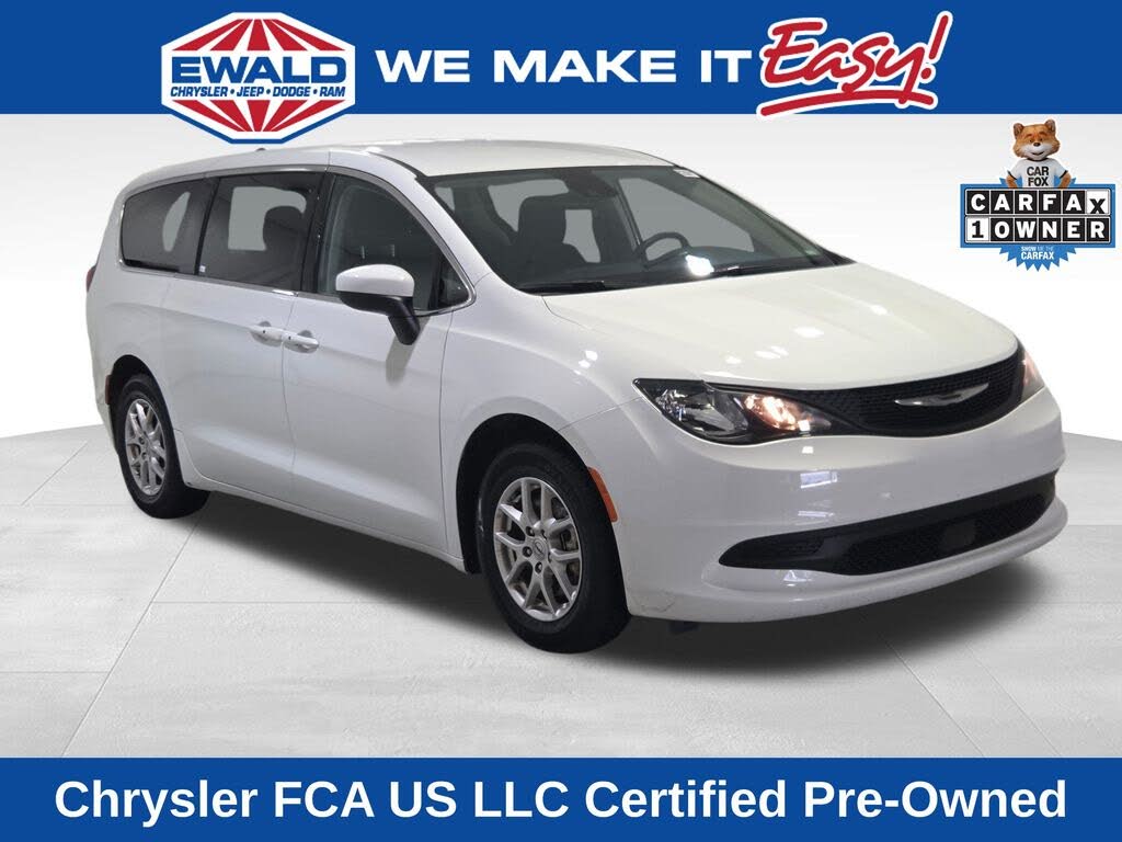 2023 Chrysler Voyager LX Fleet