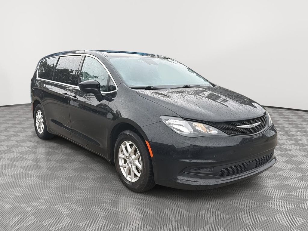 2023 Chrysler Voyager LX Fleet