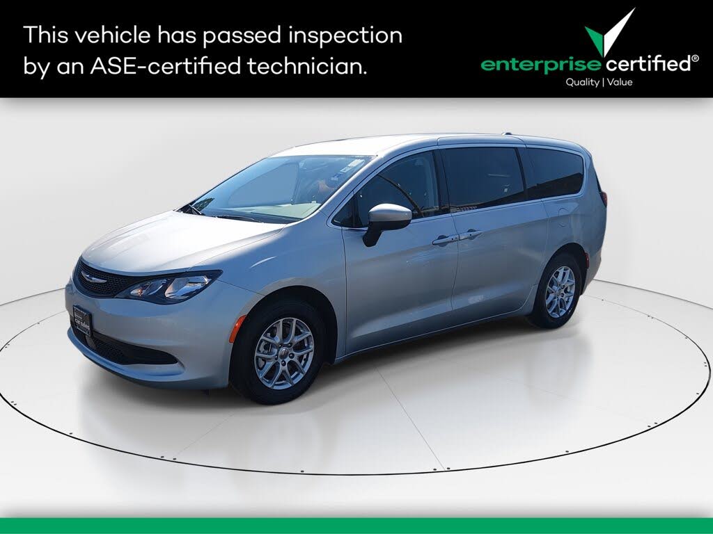 2023 Chrysler Voyager LX Fleet