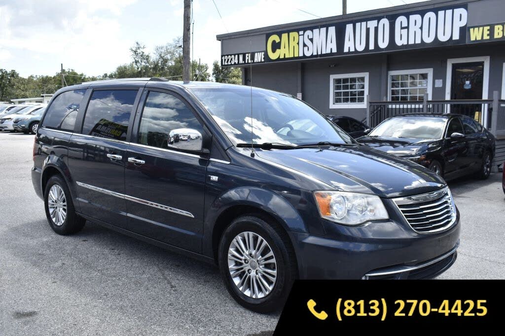 2014 Chrysler Town and Country Touring-L