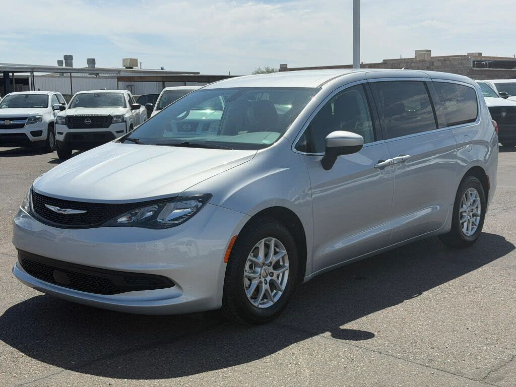 2022 Chrysler Voyager LX Fleet