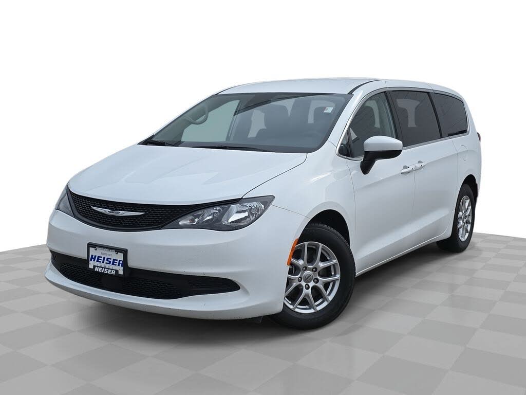 2023 Chrysler Voyager LX Fleet