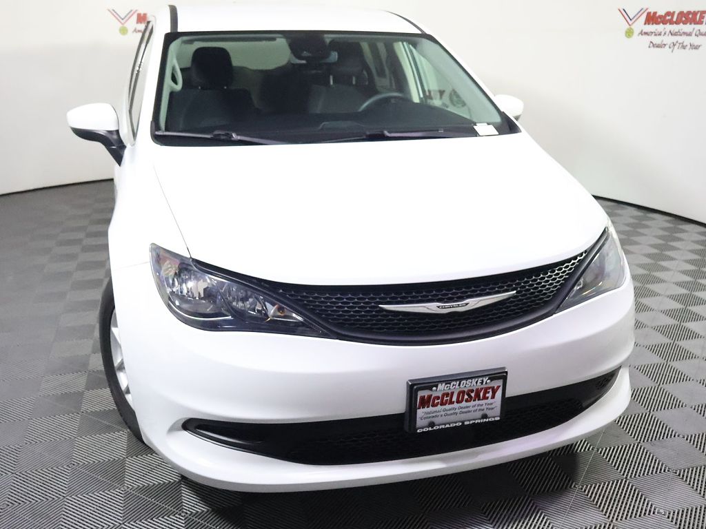 2023 Chrysler Voyager LX Fleet