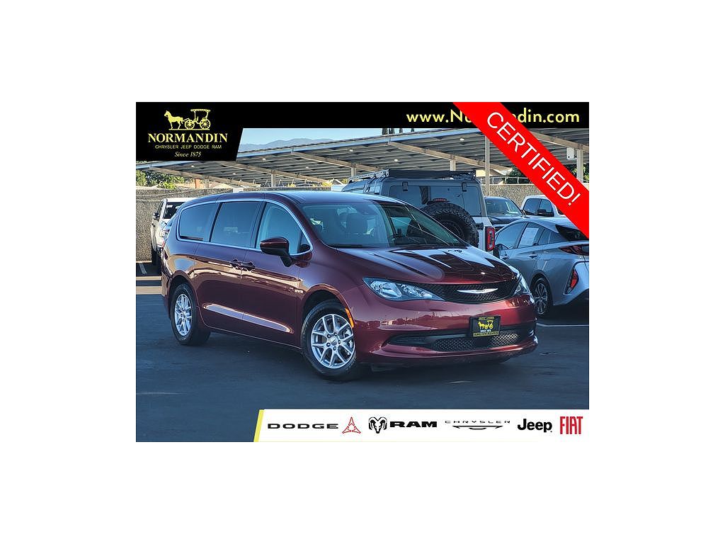 2023 Chrysler Voyager LX Fleet