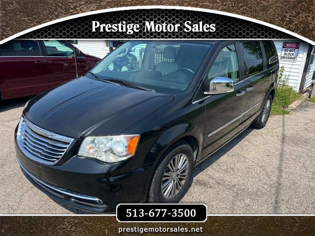 2014 Chrysler Town and Country Touring-L