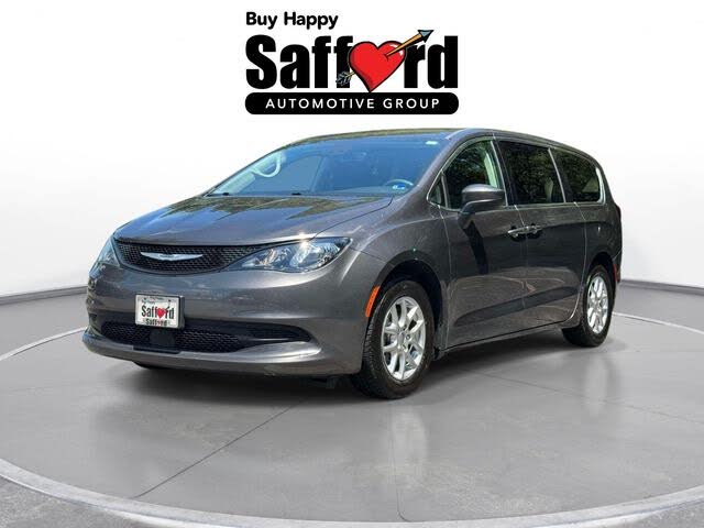 2023 Chrysler Voyager LX Fleet