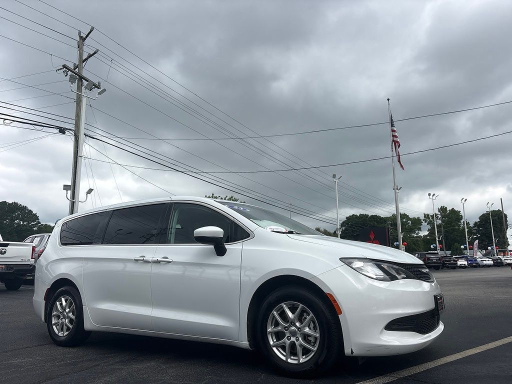 2023 Chrysler Voyager LX Fleet