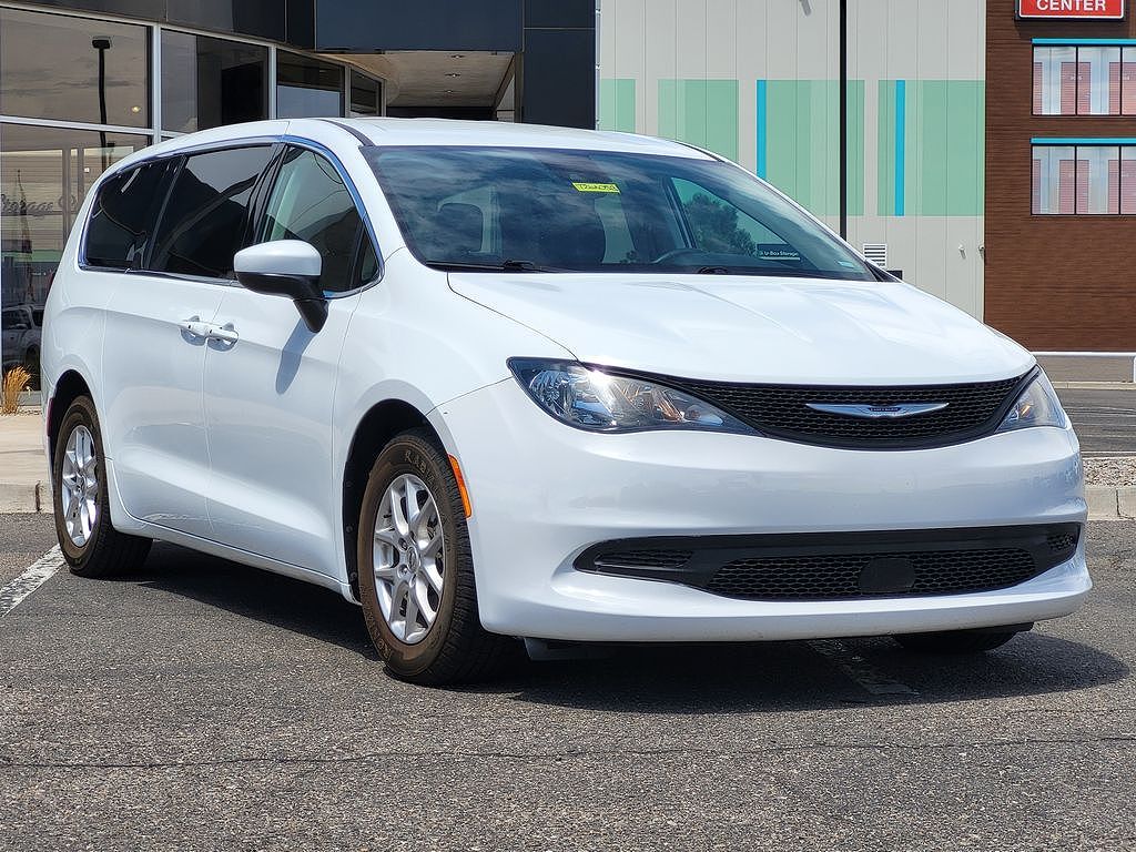 2023 Chrysler Voyager LX Fleet