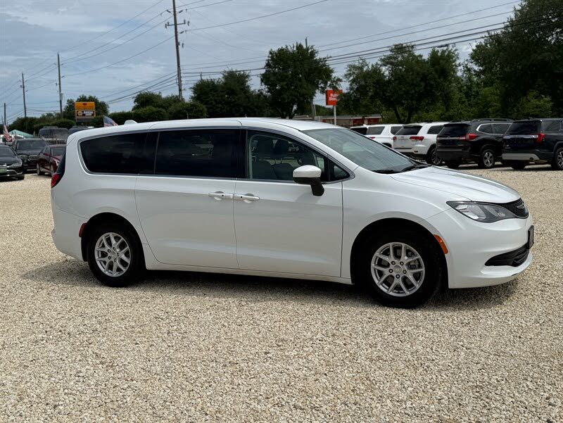 2017 Chrysler Pacifica Touring