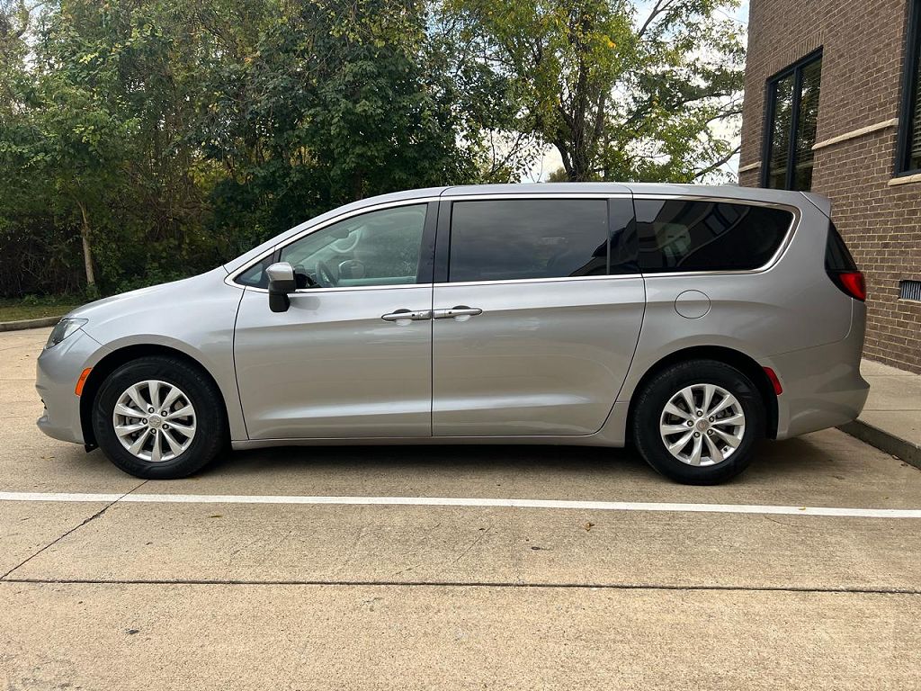 2017 Chrysler Pacifica Touring