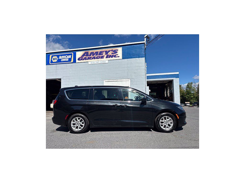 2019 Chrysler Pacifica Touring Fleet