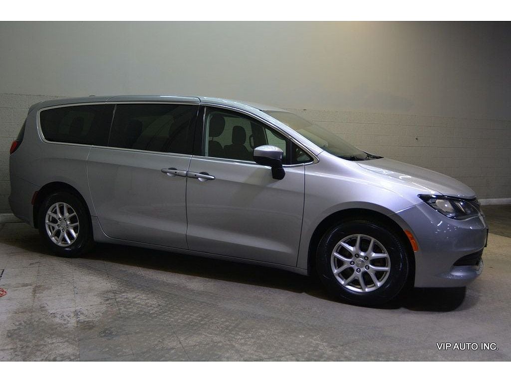 2017 Chrysler Pacifica Touring
