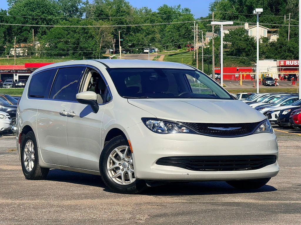 2017 Chrysler Pacifica Touring