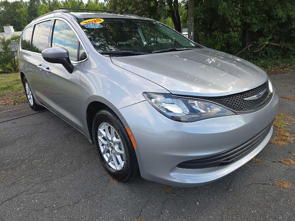 2020 Chrysler Voyager LXI
