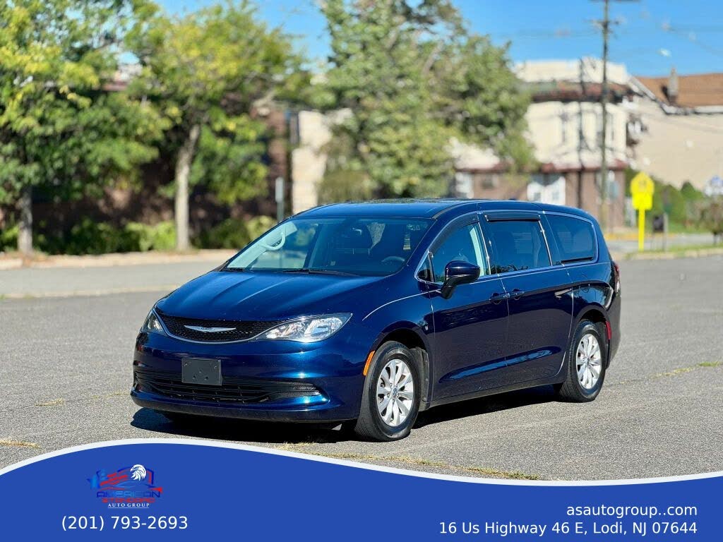 2017 Chrysler Pacifica Touring
