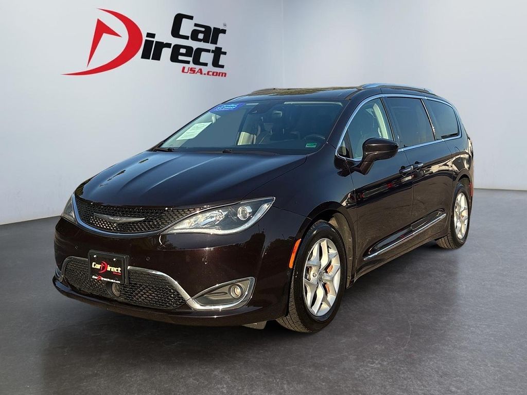 2017 Chrysler Pacifica Touring-L Plus