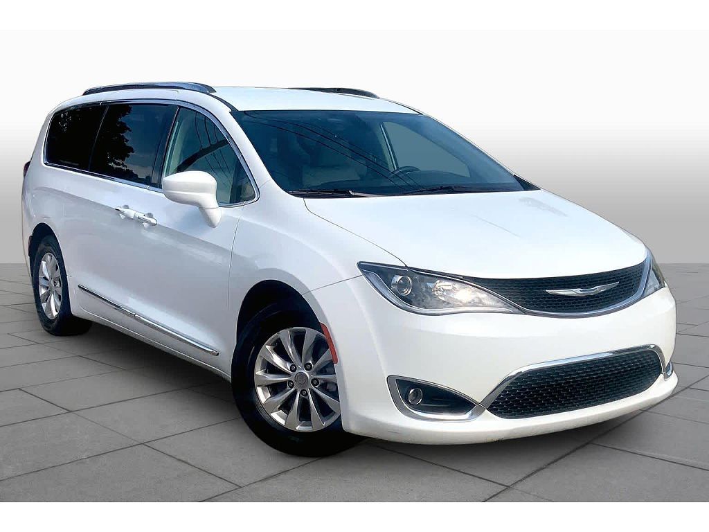 2018 Chrysler Pacifica Touring L Plus