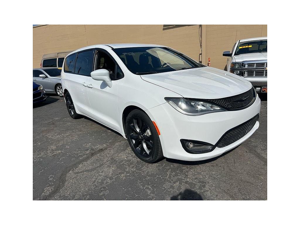 2019 Chrysler Pacifica Touring Plus