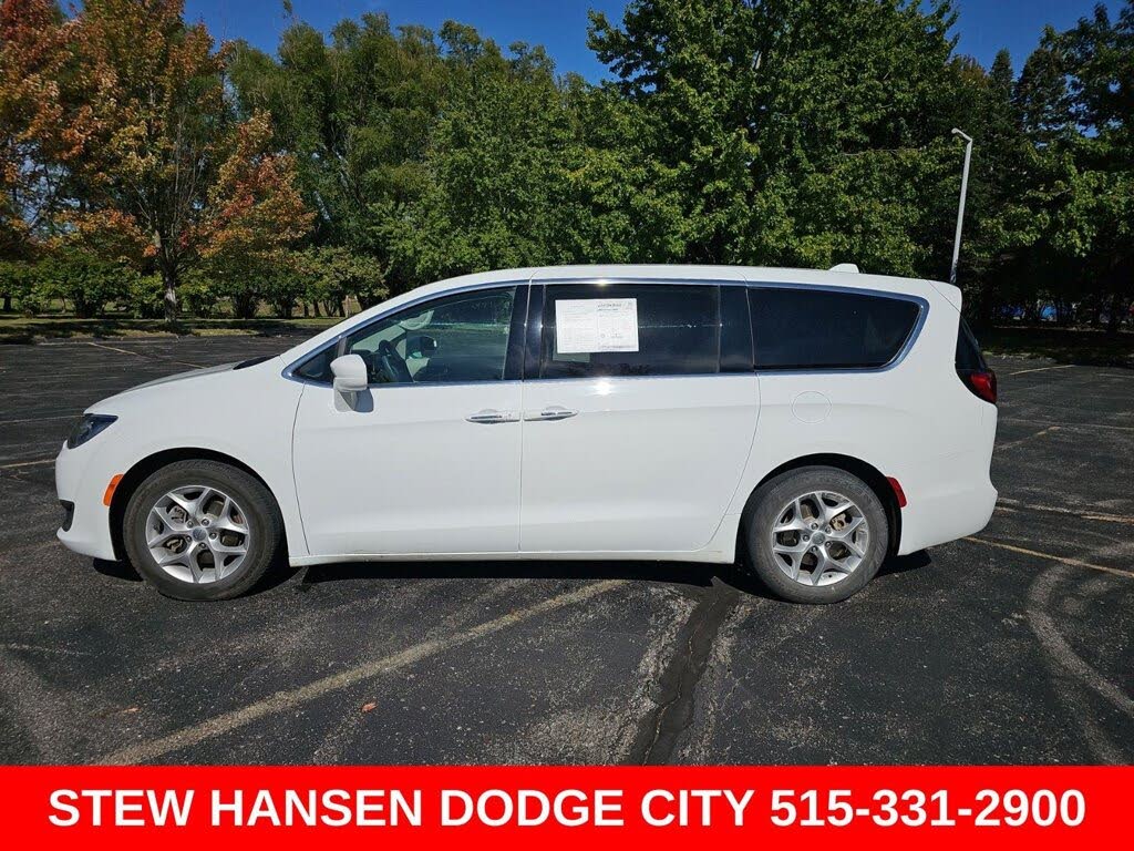 2018 Chrysler Pacifica Touring Plus