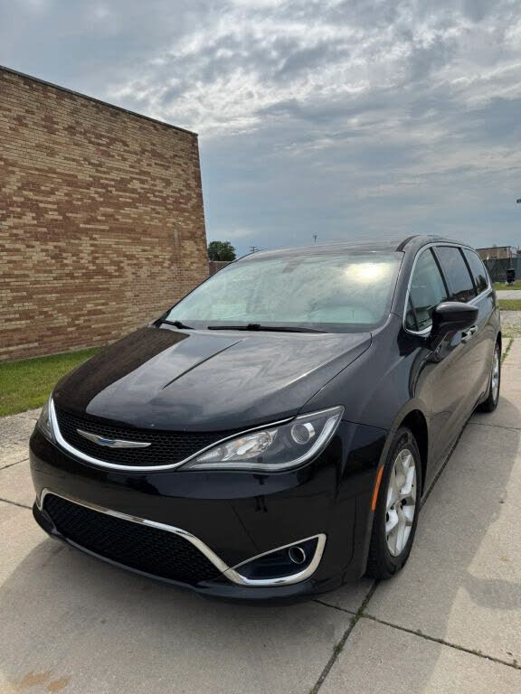 2018 Chrysler Pacifica Touring Plus