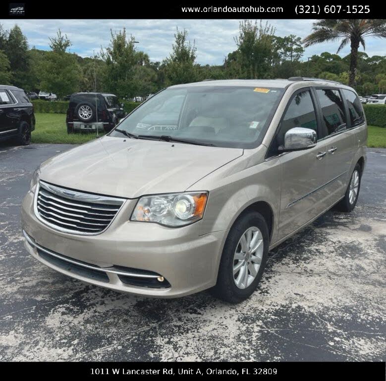 2015 Chrysler Town & Country Limited Platinum