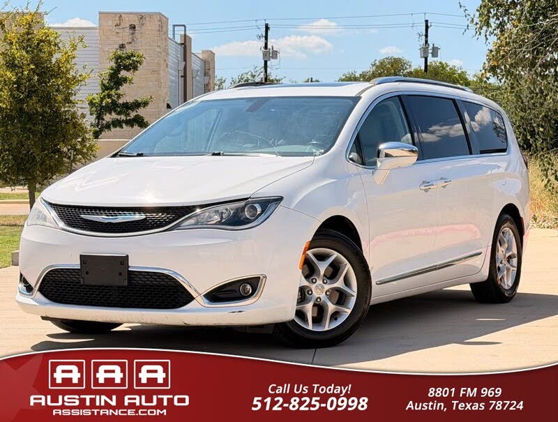 2020 Chrysler Pacifica Red S