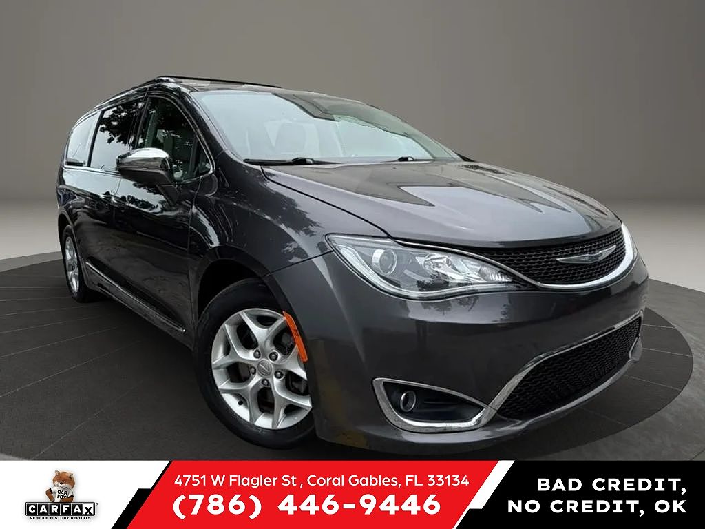 2020 Chrysler Pacifica Red S