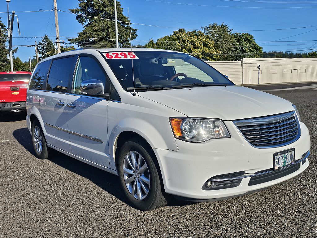 2015 Chrysler Town & Country Limited Platinum