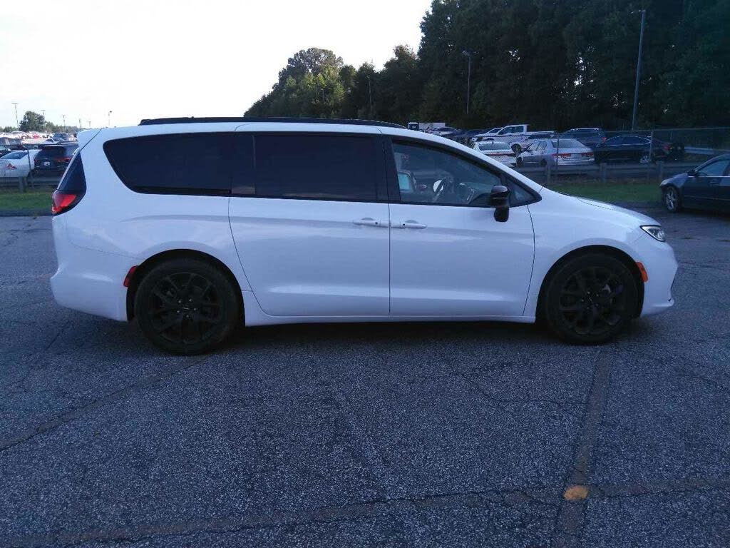 2025 Chrysler Pacifica Limited