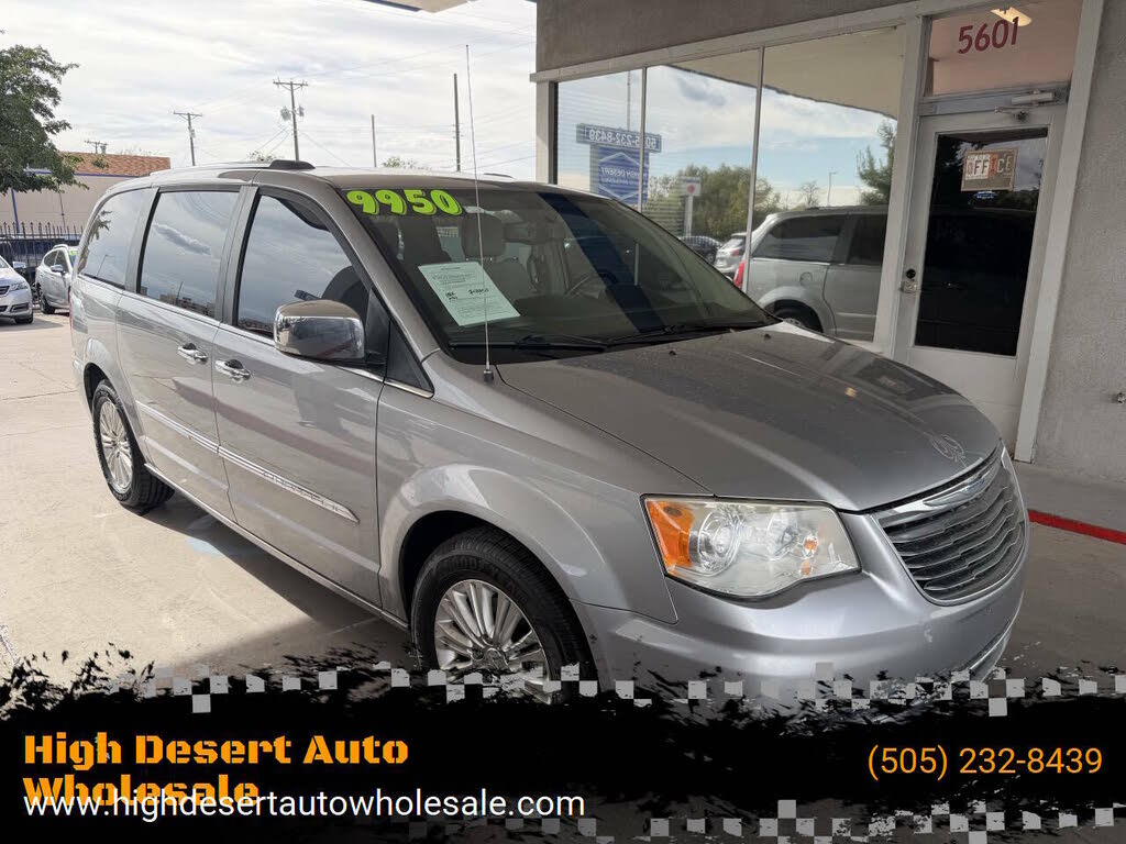 2015 Chrysler Town & Country Limited Platinum