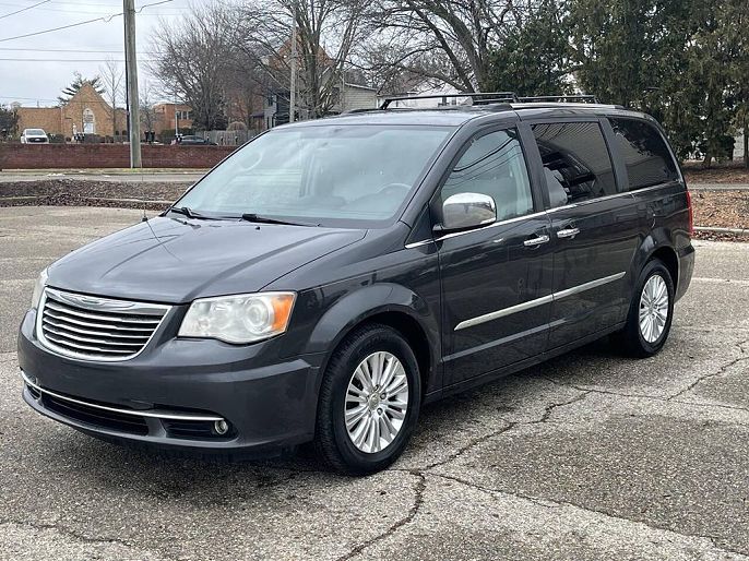 2012 Chrysler Town and Country Limited