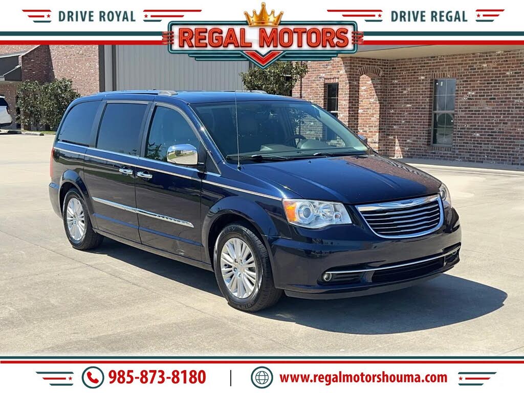 2012 Chrysler Town and Country Limited