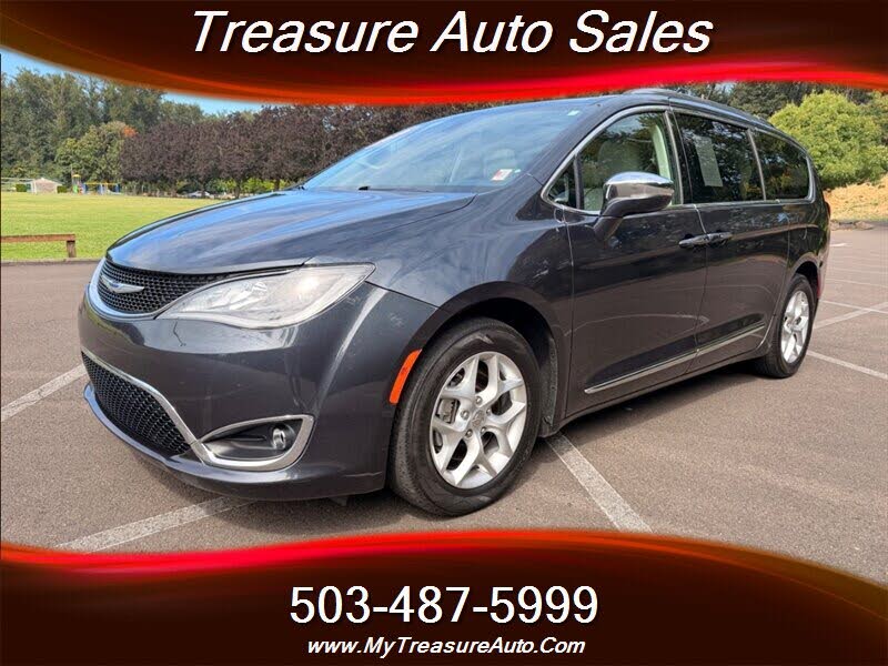 2020 Chrysler Pacifica Red S