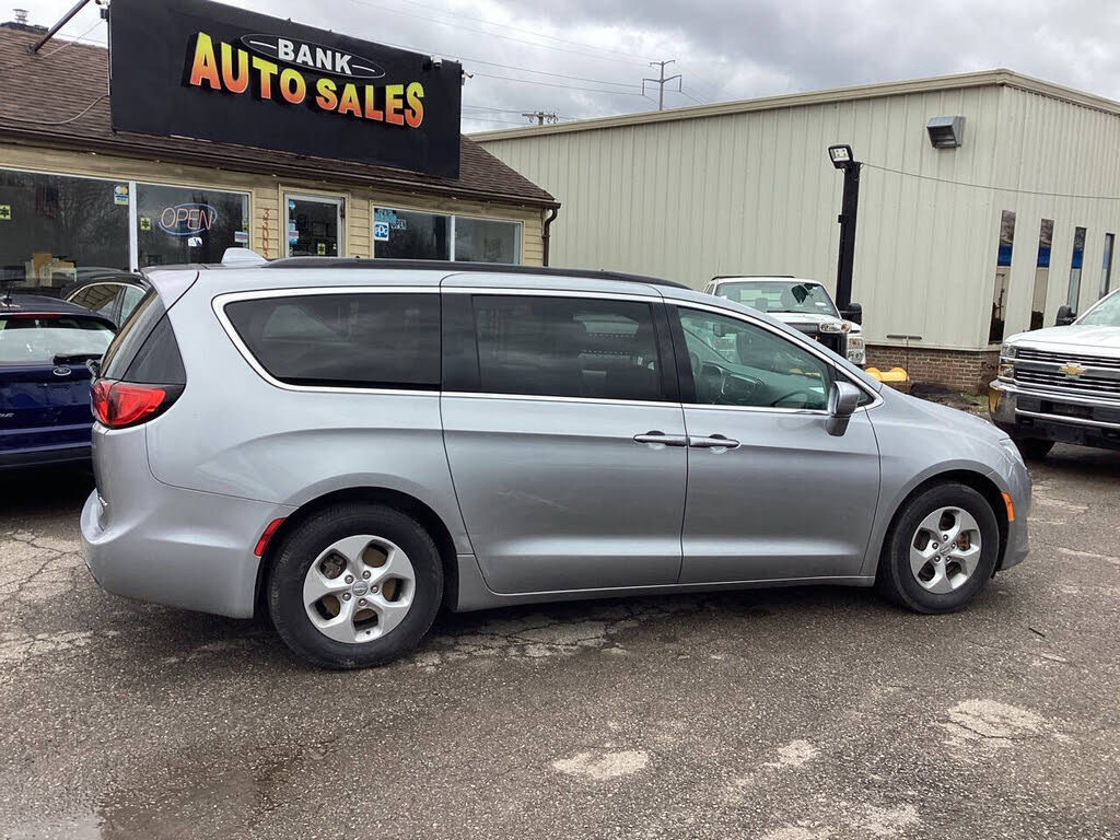 2018 Chrysler Pacifica Hybrid Touring Plus