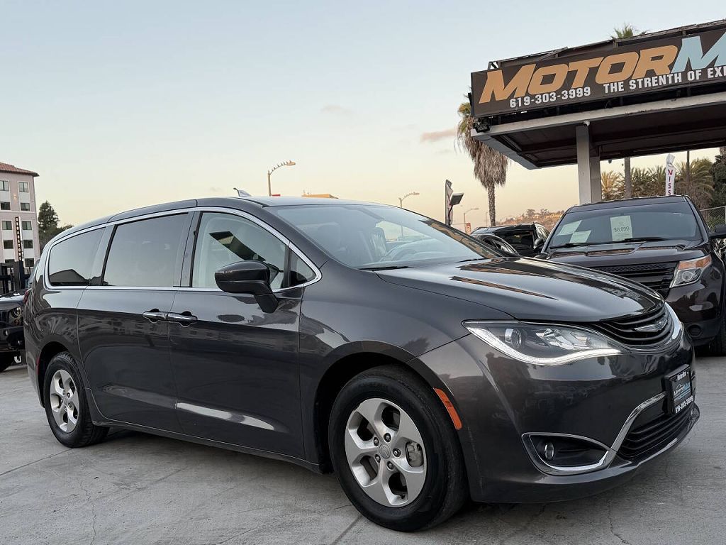 2018 Chrysler Pacifica Touring Plus