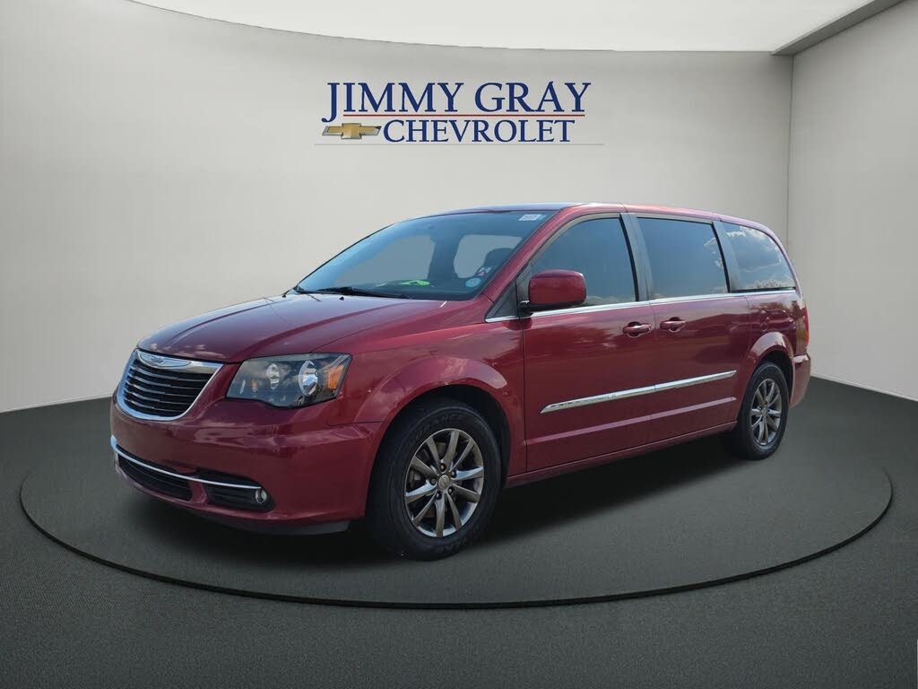 2016 Chrysler Town and Country S
