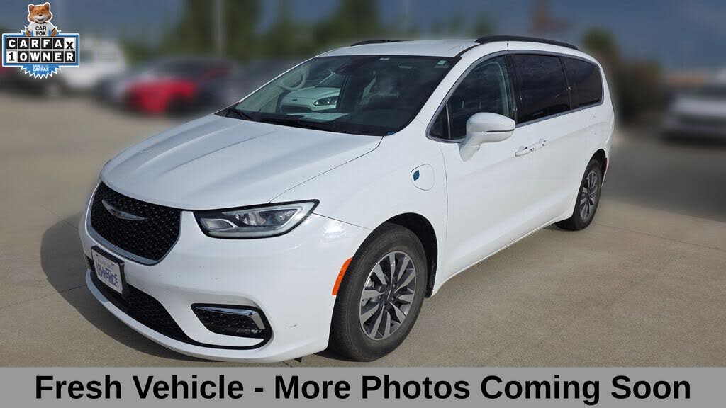2022 Chrysler Pacifica Hybrid Hybrid Touring L