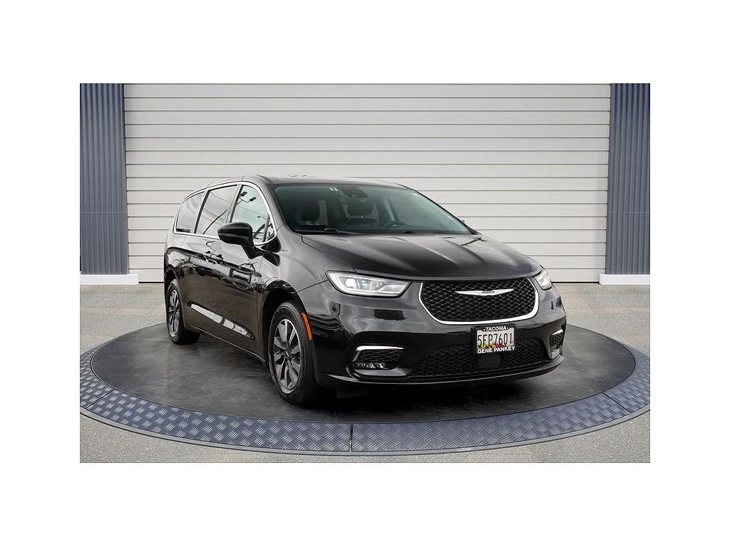 2023 Chrysler Pacifica Hybrid Touring L