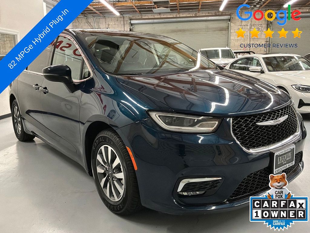 2023 Chrysler Pacifica Plug-In Hybrid Touring L