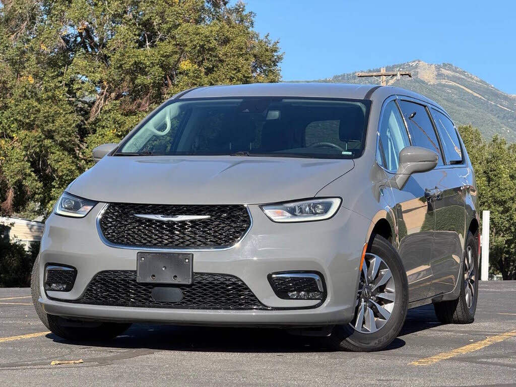 2022 Chrysler Pacifica Hybrid Hybrid Touring L