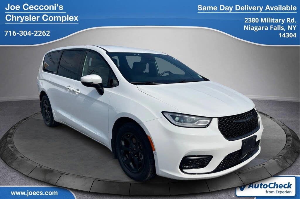 2023 Chrysler Pacifica Plug-In Hybrid Hybrid Touring L