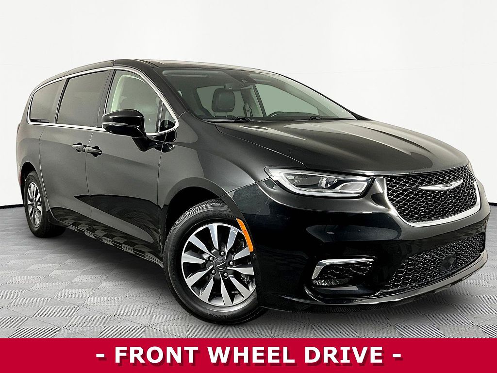 2022 Chrysler Pacifica Hybrid Touring L