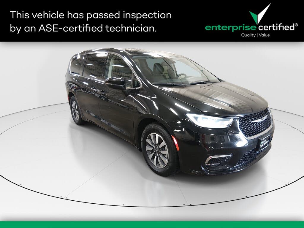 2023 Chrysler Pacifica Plug-In Hybrid Hybrid Touring L