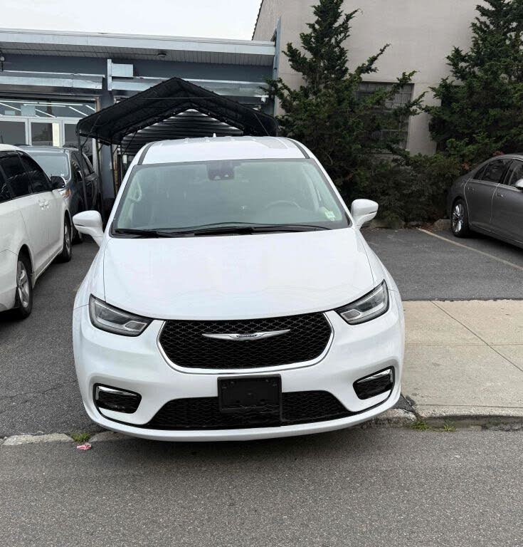 2022 Chrysler Pacifica Hybrid Hybrid Touring L