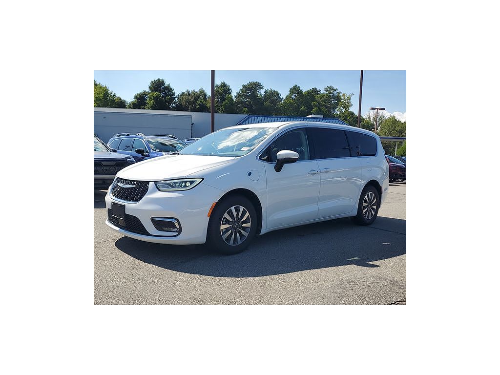 2023 Chrysler Pacifica Hybrid Touring L