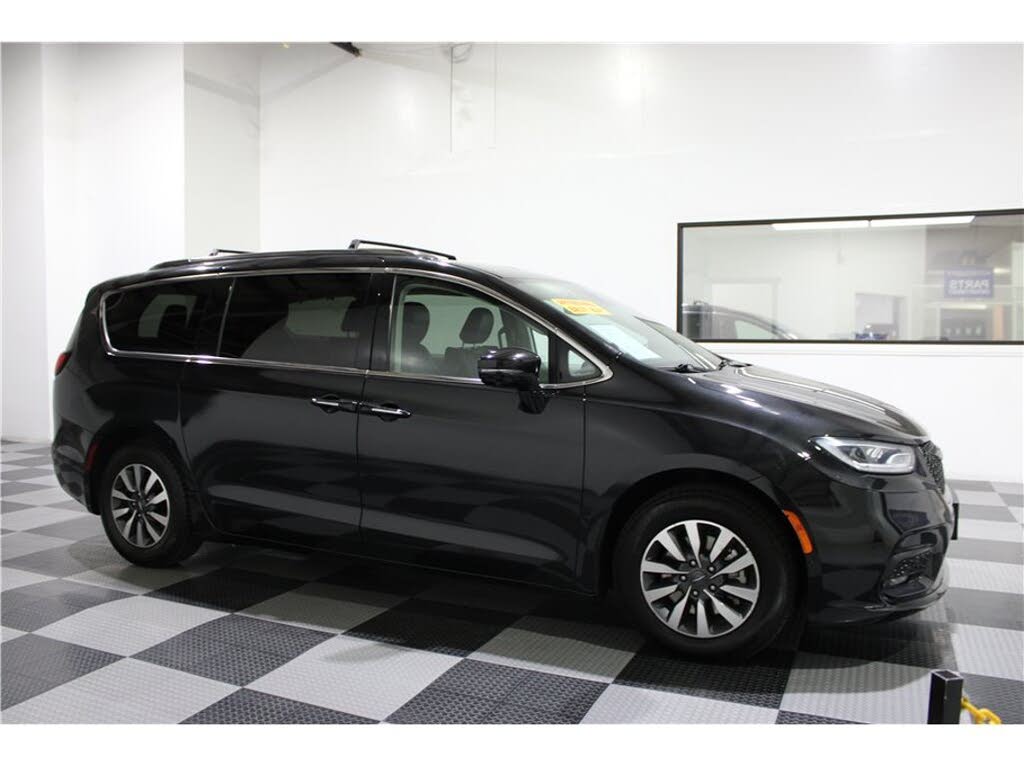 2021 Chrysler Pacifica Hybrid Hybrid Touring L